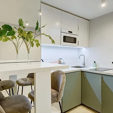 Apartment Lobby 55 - Ac And Smart Tv *